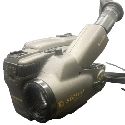 Sanyo VM-EX280P Video Camera Recorder 10x Zoom 8mm Camcorder - No Battery - Image 1 of 4