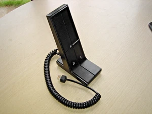 Microphone de bureau Motorola EMN3001B pour CM340 GM360 CM140 GM340 GM350 GM950etc. - Photo 1/4