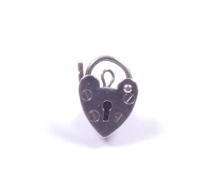 Mini candado broche de seguridad vintage 1982 dije plata de ley 925 0,8 g - Imagen 1 de 8