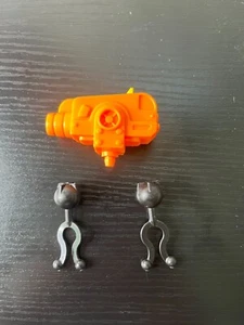 JURASSIC PARK CAPTURE COPTER Net weight+ missile launcher Parts Kenner 1993 - Picture 1 of 2