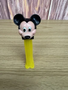 Dispenser PEZ Disney Vintage GIALLO Topolino con piedini - Foto 1 di 3