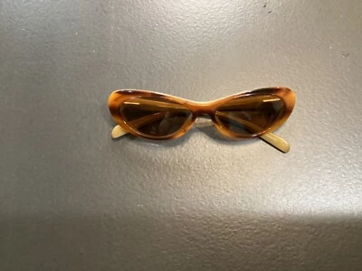 Gafas de sol Lulu Guinness Cateye (107) Foto 1 de 3