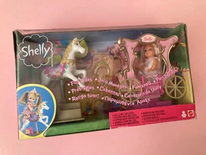 VINTAGE SELLY BARBIE DIVERTENTI GIOSTRE CON BAMBOLA 2002 MATTEL 47271 NUOVO - Foto 1 di 9