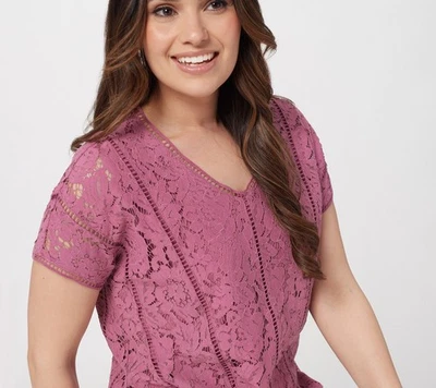 Isaac Mizrahi Live! Top para mujer talla S encaje hombro extendido LT/ROSA PASTEL A397170 Foto 1 de 4