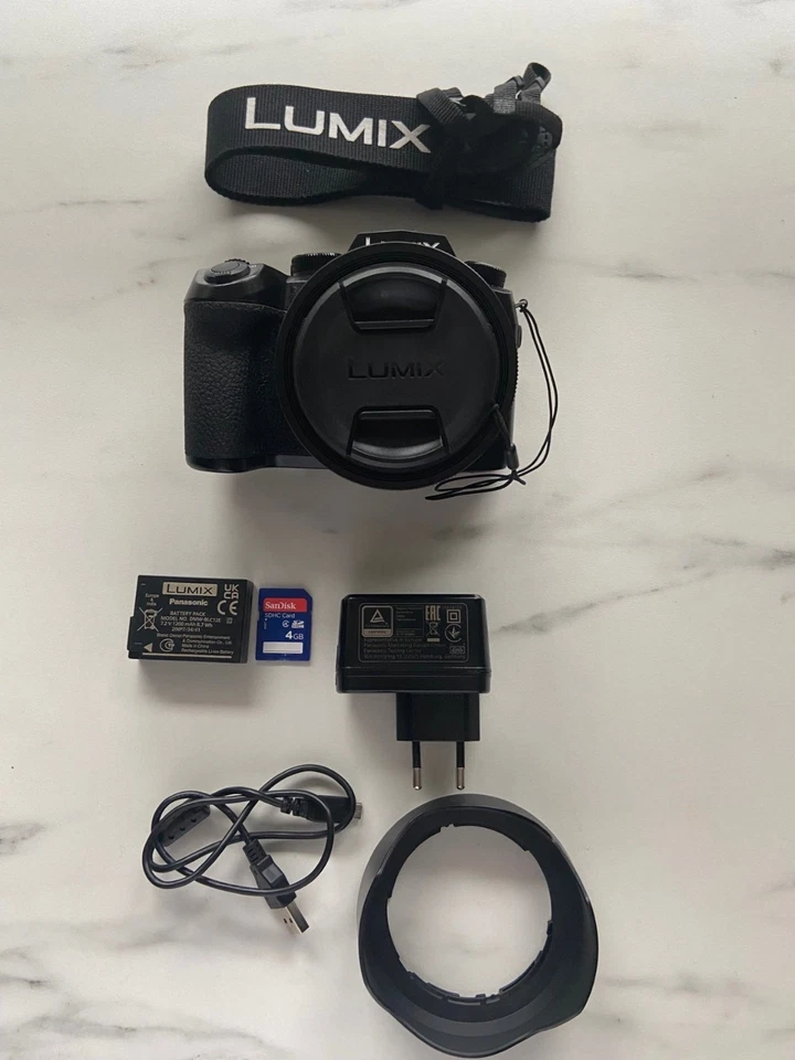 Panasonic Lumix FZ1000 II Digitalkamera - Schwarz Neuwertiger zustand - Bild 1 von 4