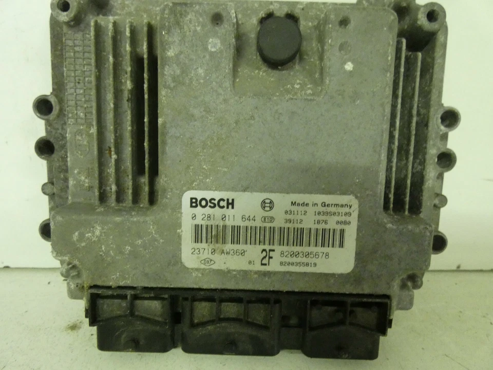 Centralina motore Nissan Primera P12 anno 2004 berlina 1.9 DCi 23710AW360 - Immagine 1 di 1