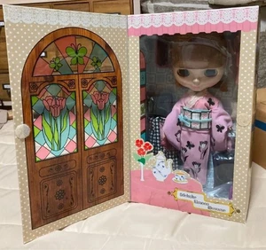 Neo Blythe Outing Kimono Girl CWC Exclusive Japanese Clothing Unopened Doll Box - Picture 1 of 7