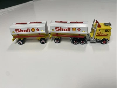 MAJORETTE 1:87 Diecast Shell Dual Tanker Semi Truck Made In France EUC Nice!! - Image 1 of 4