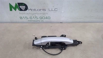 Chevrolet Tahoe 2014-2018 mango exterior izquierdo del lado del conductor OEM 1353487  Foto 1 de 4