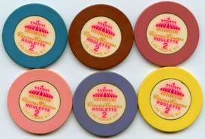 Circus Circus Set of 6 Roulette Chips Table 2 Las Vegas 1990s - Picture 1 of 2