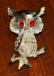 Vintage Gerry's Great Horned Owl with Ruby Rhinestone Eyes Brooch - Picture 1 of 3