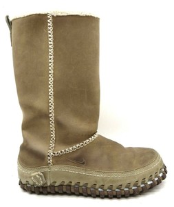 acg snow boots