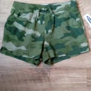 Green Camouflage draw string shorts sz 5 Girls Old Navy elastic waist new kids - Picture 1 of 3