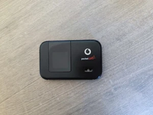 Vodafone pocket wifi R215 - Picture 1 of 3