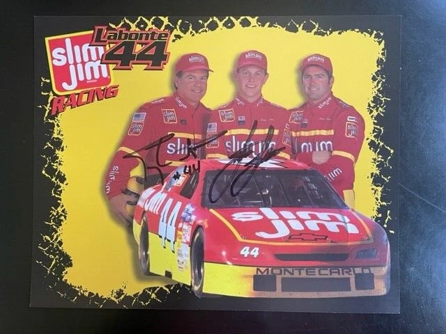Foto promocional autografiada de Bobby, Terry y Justin Labonte Slim Jim Foto 1 de 2