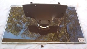 Samsung UN55ES6100F, UN55ES6150F, UN55ES6500F, UN55D6000SF Ständer mit Schrauben - Bild 1 von 5