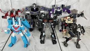 Transformers Mix Lot Of 8 Action Figures- Deformation Hasbro- No Accessories - Picture 1 of 12