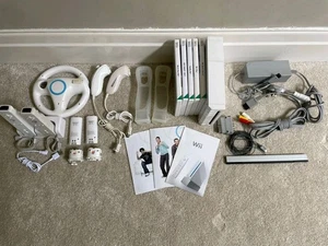 Nintendo Wii Home Console +5 Games+Original Controller+Spare Controller+Recharge - Picture 1 of 16