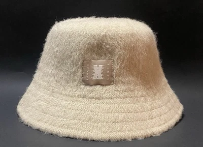 Chapéu Savage x Fenty /Rihanna Fuzz Fit malha balde olhos de corça bege tamanho único novo com etiquetas - Imagem 1 de 4