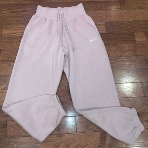 Women's Nike Sportswear Club XS Fleece Mid-Rise Oversized Sweatpants  - Picture 1 of 4