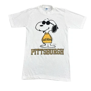 Vintage 80s Snoopy Pittsburgh T-Shirt Size Small Joe Cool Graphic Print - Picture 1 of 8