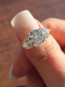 4.20Ct Round Cut Moissanite Bridal Ring 10k Solid Yellow Gold Size 5 - Picture 1 of 18