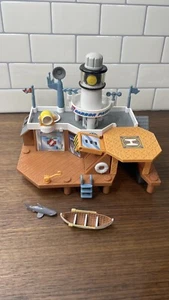 Micro Machines Exploration Harbor Rescue / Patrol Center Galoob 1996 - Picture 1 of 6