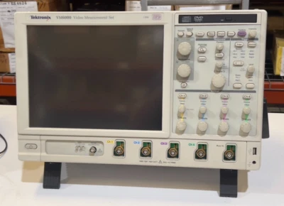 Juego de medición de video Tektronix VM6000, osciloscopio digital de fósforo de 4 canales de 1 GHz Foto 1 de 4