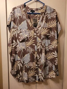 Womens Torrid Size 1 (14-16)Tropical Floral Blouse - Picture 1 of 8