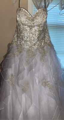 *Nuevo* Vestido de novia Alfred Angelo talla 18W Foto 1 de 4