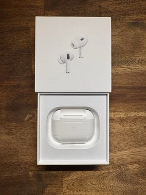 Air Pods Pro 2 Gen. | MagSafe Wireless Charging Case | MQD83ZM/D - Bild 1 von 4