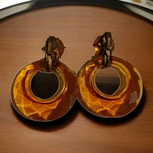 BIG RETRO hoops CLIP ON tortoiseshell amber resin HOOP EARRINGS vintage style - Picture 1 of 3