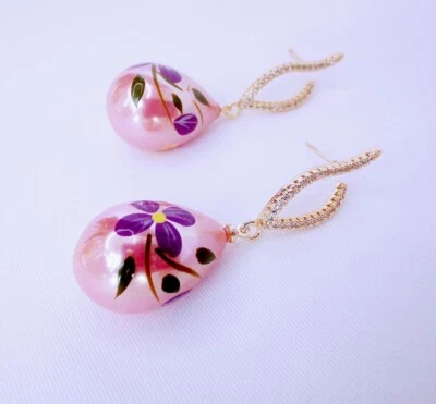 розовый ручной рисунок цветок бабочка мать жемчуг серьги огонь блеск гвоздики - Изображение 1 из 4