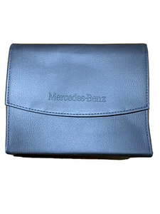PORTA DOCUMENTI ORIGINALE MERCEDES PELLE CLASSE A B C E S GLA CLA GLC GLE AMG - Foto 1 di 7
