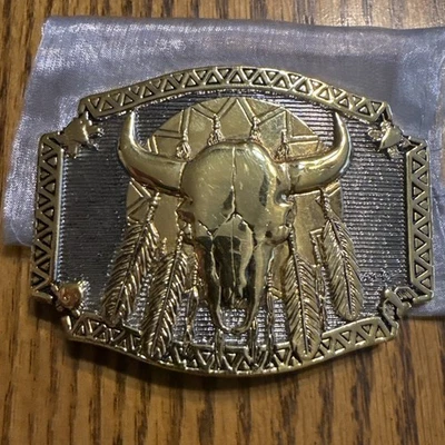 NOVO Design de Prêmio Medalhas Placa de Ouro FIVELA DE CINTO Penas de Crânio de Vaca Apanhador de Sonhos - Imagem 1 de 4