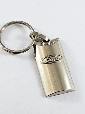 PORTE-CLES - FORD 2010s Garage Métal - Kuga Fiesta Focus Ranger Mustang F150 - Photo 1/3