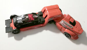 hot wheels transporter agent v12 with Zoltic car. 2004. Great condition.