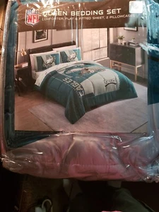 NFL-PHILADELPHIA EAGLES QUEEN BED IN A BAG-OFFICIALLY LICENSED - Picture 1 of 1