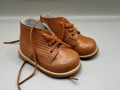 josmo Unisex Bebé Zapatos para Caminar, Primer Andador Cuero Tostado Repujado Infantil Talla 2 Foto 1 de 4
