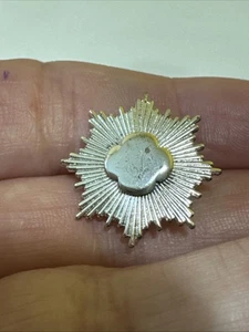 Old Style 1980s Girl Scout SILVER AWARD PIN Cadette Highest Award. - Picture 1 of 5