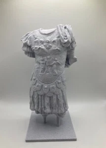 RÖMISCHE SKULPTUR KAISERLICHER KÜRASS TORSO 7,9 ZOLL / 200 MM, MUSEALE REPRODUKTION - Bild 1 von 2