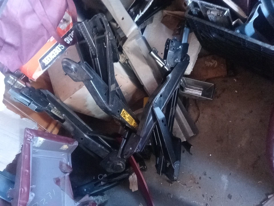 Gato de tijera Cadillac Brougham años 80 90 Foto 1 de 1