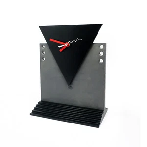 Tischuhr 80er Jahre schwarz-grau von Costantini l’Oggetto - Bild 1 von 8