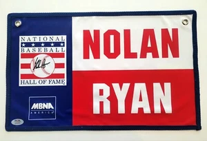 Nolan Ryan signiertes Vintage MBNA Hall Of Fame Banner, (PSA) zertifiziert - Bild 1 von 6