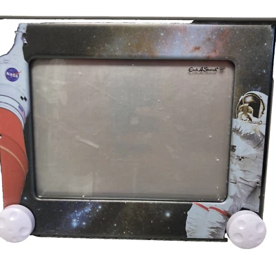 Grabado un boceto NASA 60 aniversario edición limitada pantalla mágica original  Foto 1 de 4