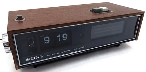 Vintage Sony 8FC-69WA FM-AM Solid State Digimatic Flip Clock & Radio FOR REPAIR Cover