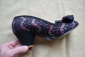 Black & Pink IRREGULAR CHOICE Pumps w/Lace Overlay & Big Bow EU 40 US 9 - Picture 1 of 9