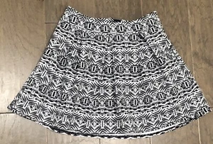 Aeropostale Black & White Tribal Geometric Patterned Womens Size S - Picture 1 of 4