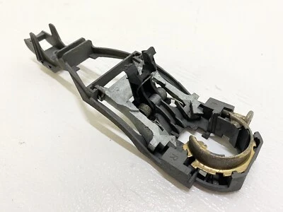 99-06 OEM Volkswagen GTI MK4 правая внешняя дверная ручка держатель 3B0837885K Jetta - Изображение 1 из 4