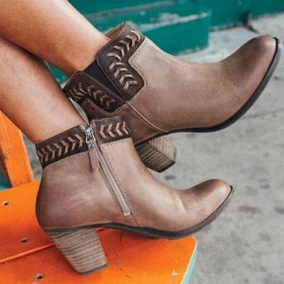 OluKai | NEW Kamahoi Heeled Ankle Boots in Clay (Brown Leather) Size Women's 9 - Image 1 of 4